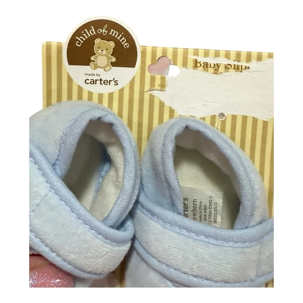 Child of Mine by Carter’s Baby Slippers – Newborn – Santa Embroidery – NWT